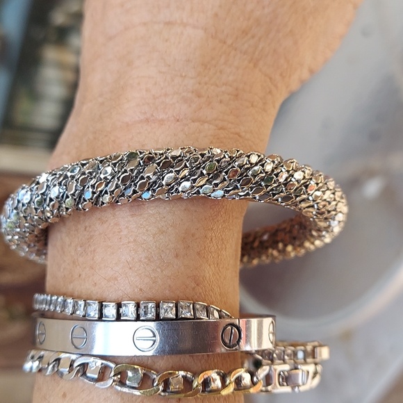 Vintage Estate Silver Chain Mail Mesh 8" Bangle Bracelet - Picture 3 of 5